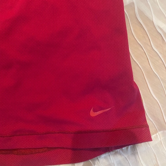 ❤️EUC, Nike racerback tank - Picture 2 of 5